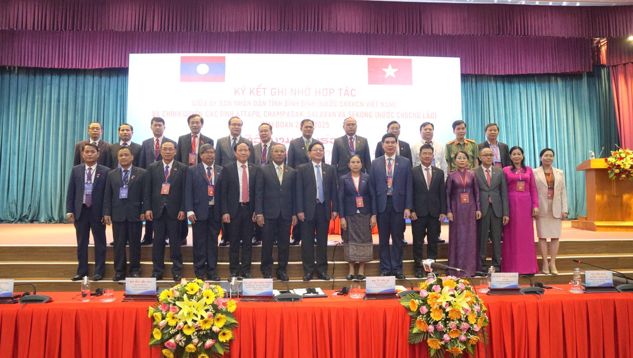 Bình Định ký kết hợp tác với chính quyền 4 tỉnh Nam Lào