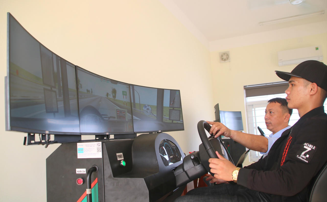 Bình Định tiếp tục nâng cao chất lượng đào tạo, sát hạch, cấp giấy phép lái xe