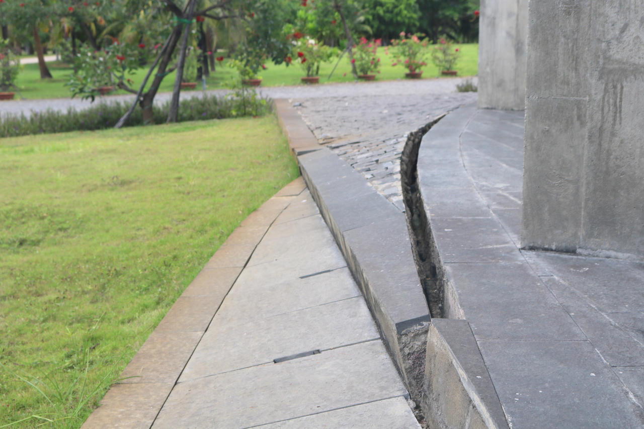 Trung tâm khám phá khoa học có giá trị hơn 195 tỷ đồng bị sụt lún, hư hỏng sau hơn 1 năm sử dụng