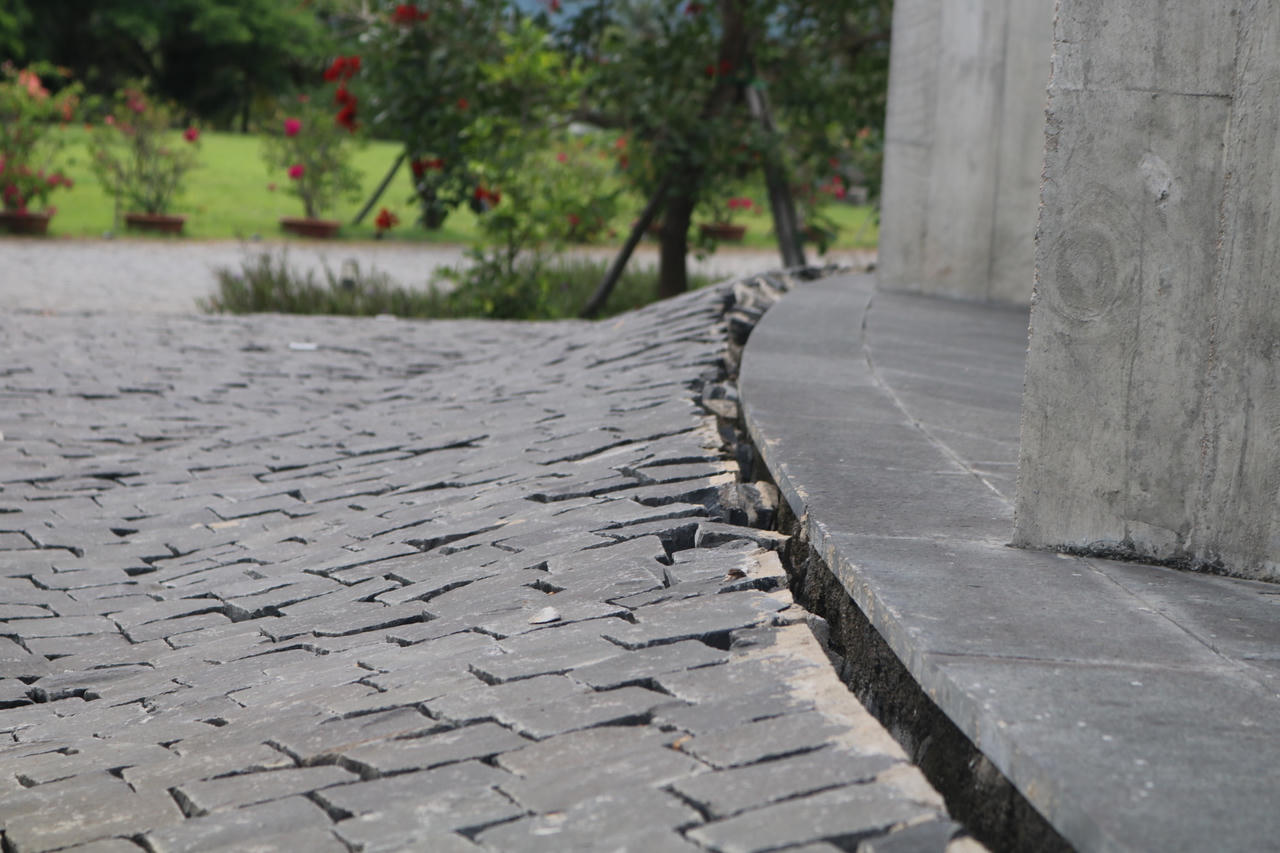 Trung tâm khám phá khoa học có giá trị hơn 195 tỷ đồng bị sụt lún, hư hỏng sau hơn 1 năm sử dụng