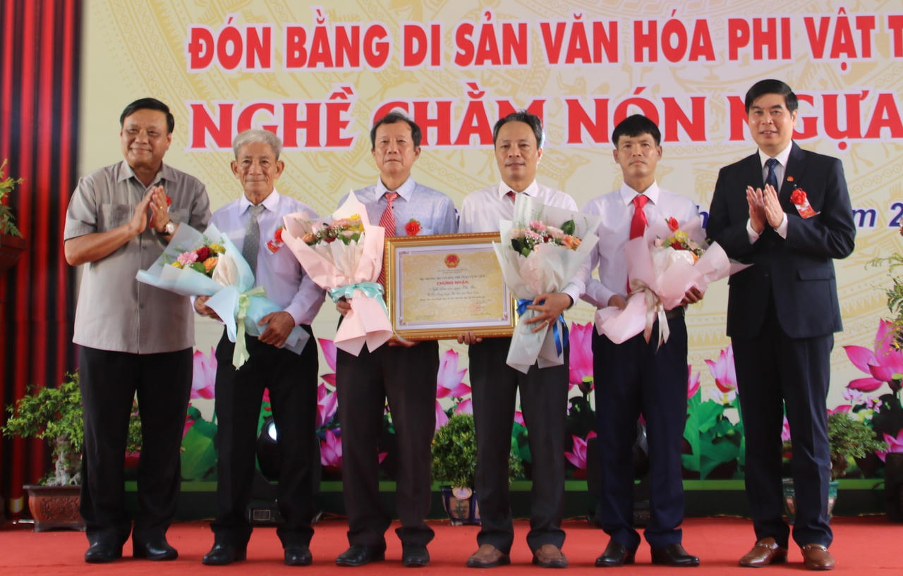 Nón ngựa Phú Gia - biểu tượng cho sự mạnh mẽ của con nhà võ