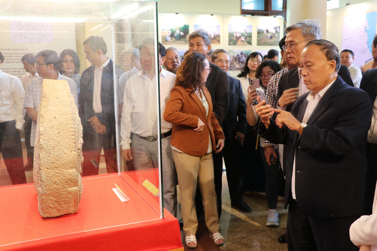 Phù điêu Kala Núi Bà - Bảo vật quốc gia đầu tiên của Phú Yên