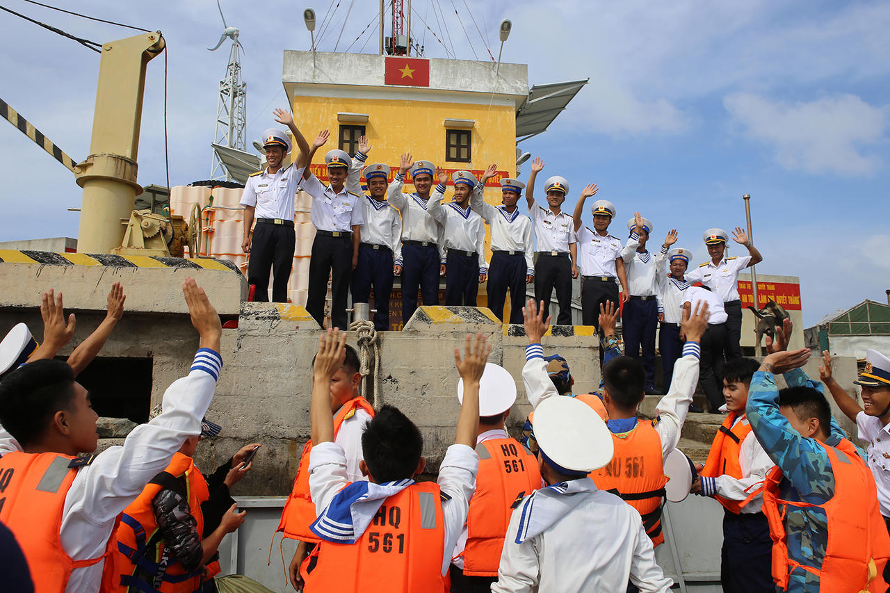 Triển lãm ảnh 'Sức sống Trường Sa” - Sắc màu tuổi trẻ' ở 3 tỉnh, thành