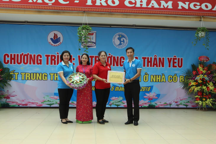 1000 thông điệp yêu thương của học sinh Thủ đô ngày khai trường hướng về Trường Sa