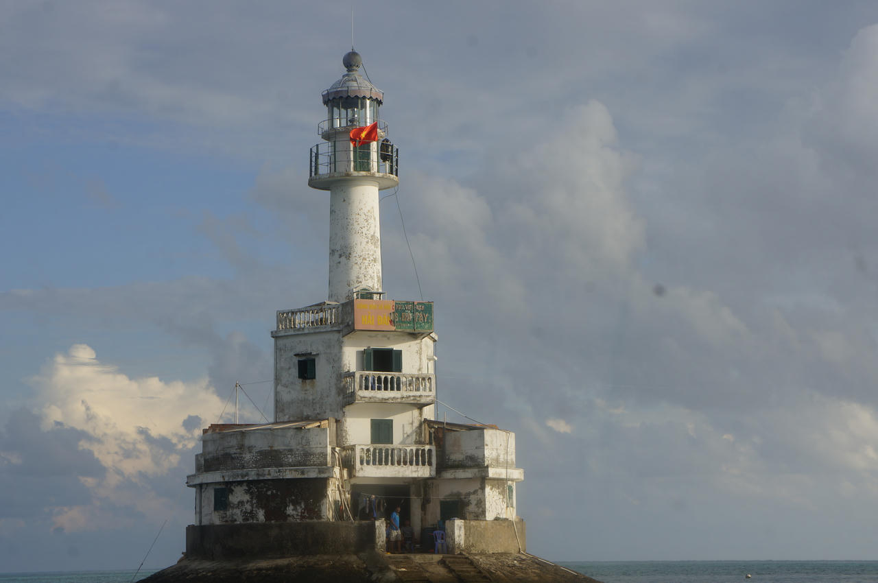 Chuyện người 'giữ mắt' dẫn lối cho những con tàu ở Trường Sa