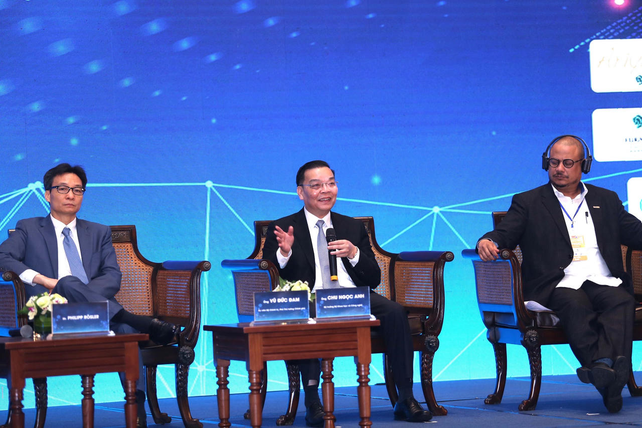 Phó Thủ tướng Vũ Đức Đam “tiếp lửa” cho giới trẻ khởi nghiệp 