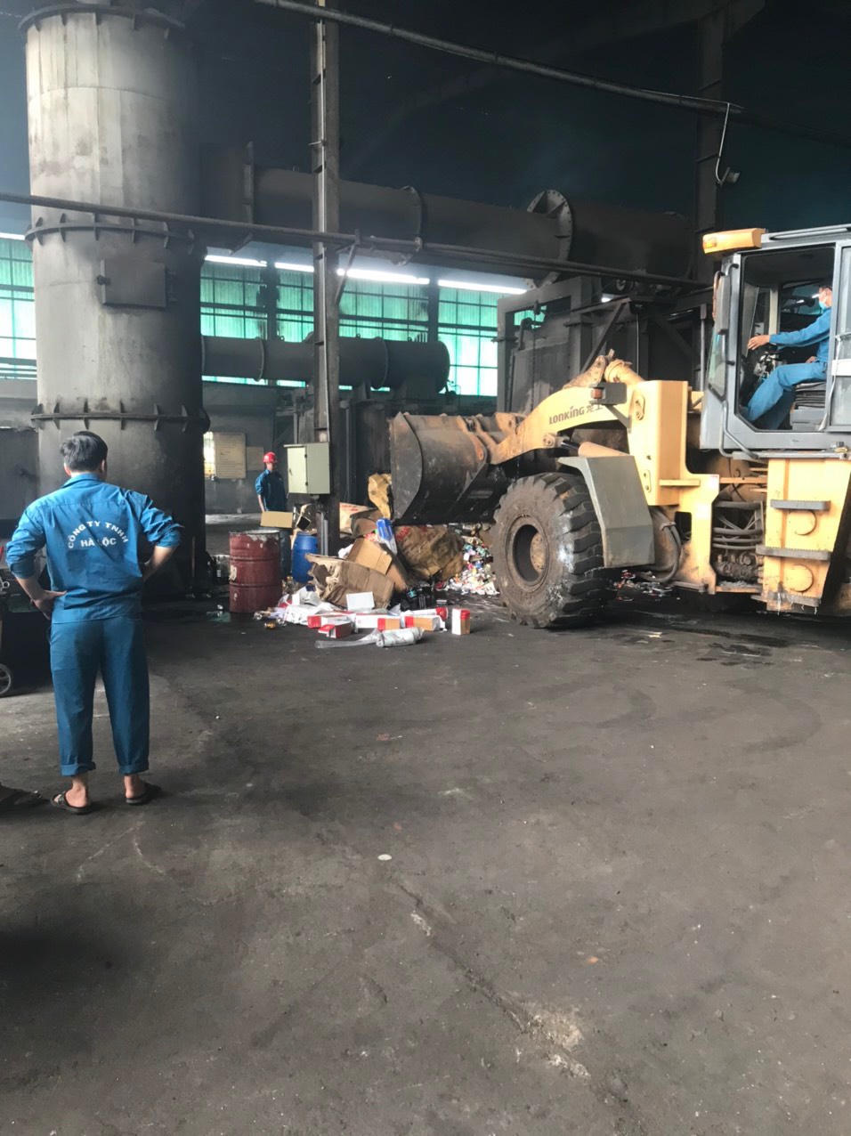 Bà Rịa - Vũng Tàu: Tiêu hủy gần 13.000 sản phẩm hàng hóa nhập lậu