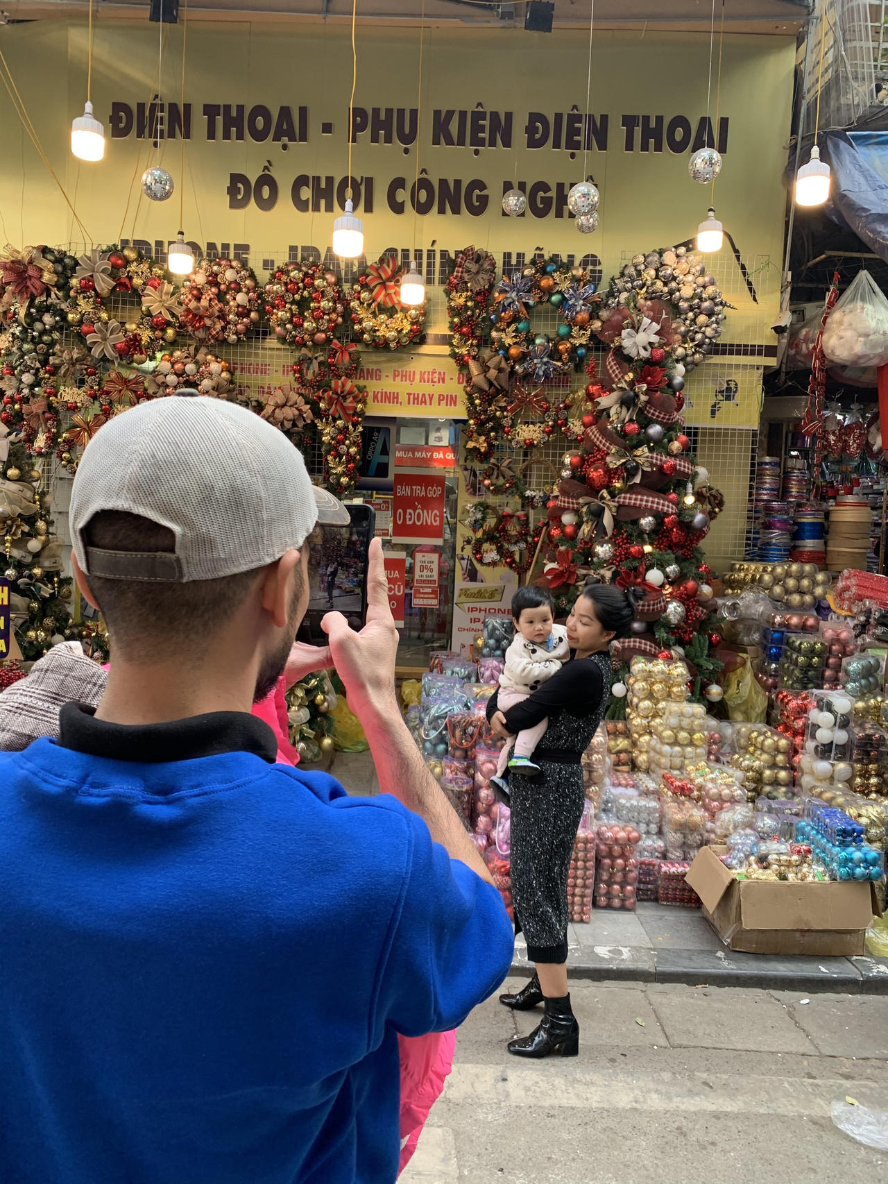 Ảm đạm thị trường Giáng sinh mùa Covid-19