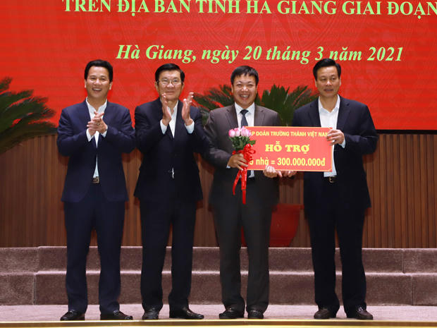 Phát động hỗ trợ xây dựng nhà ở cho người có công, CCB nghèo, hộ nghèo khó khăn về nhà ở, giai đoạn 2