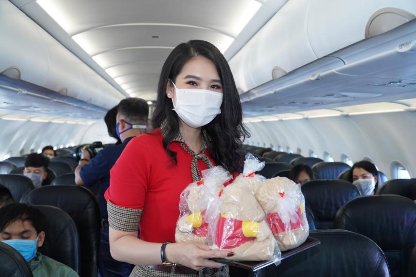 Mừng ngày Gia đình Việt Nam 28/6, Vietjet tung hàng trăm vé khuyến mãi 0 đồng
