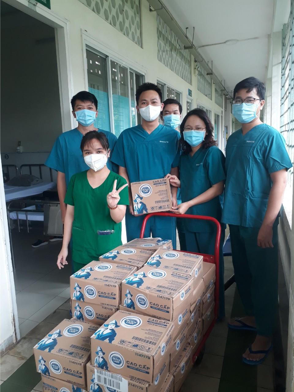 Sữa Cô Gái Hà Lan mang nguồn dinh dưỡng yêu thương đến với TP HCM, Bình Dương vững tâm chống dịch