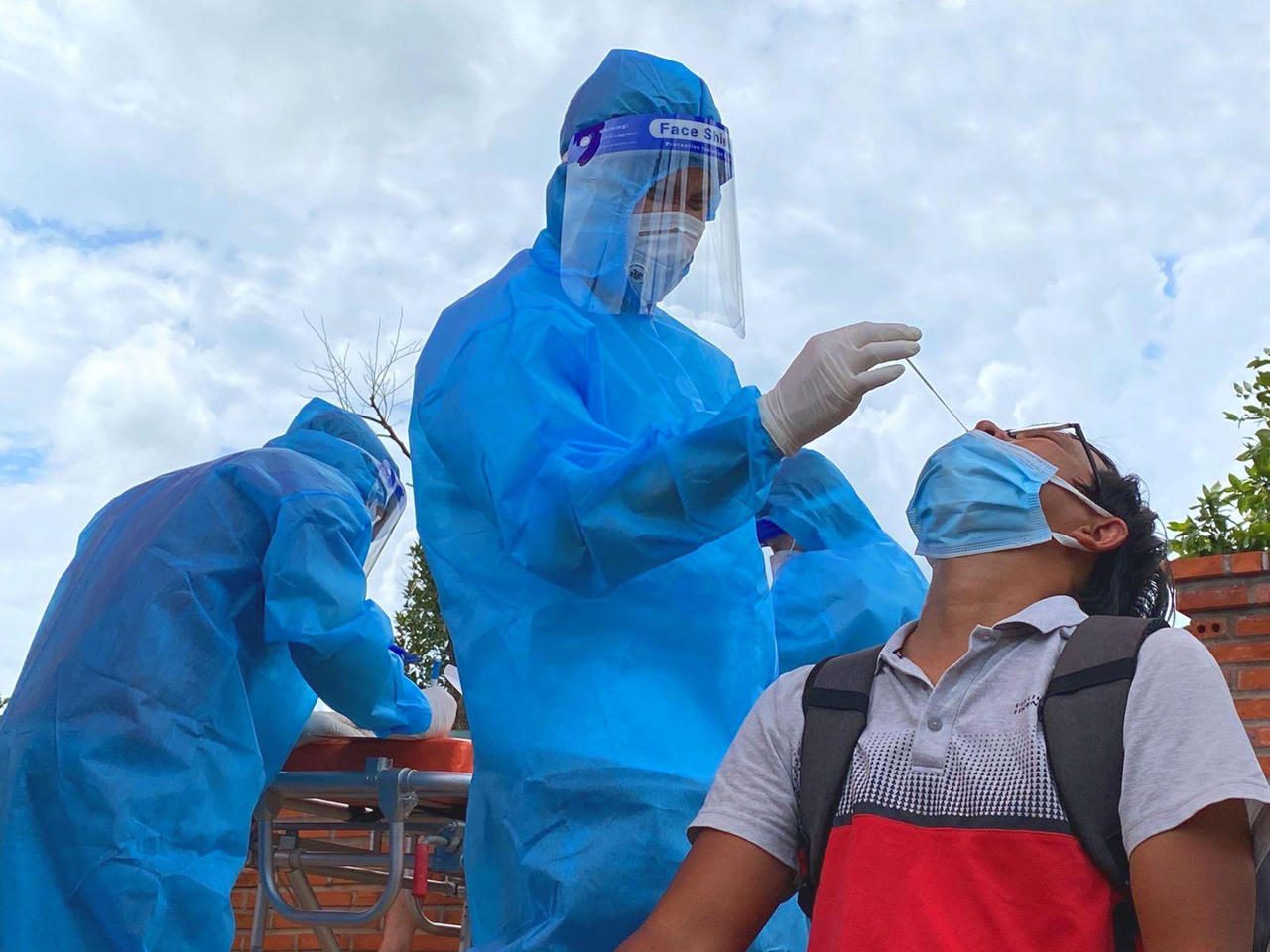 Dự án điện gió EaNam: Vừa thi công, vừa đảm bảo phòng chống dịch