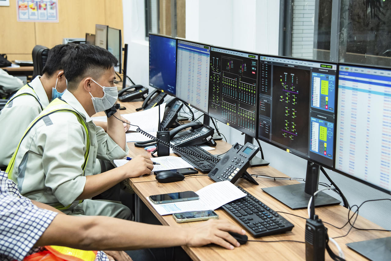 Dự án Nhà máy điện gió Ea Nam đã đóng điện thành công đường dây 500kV