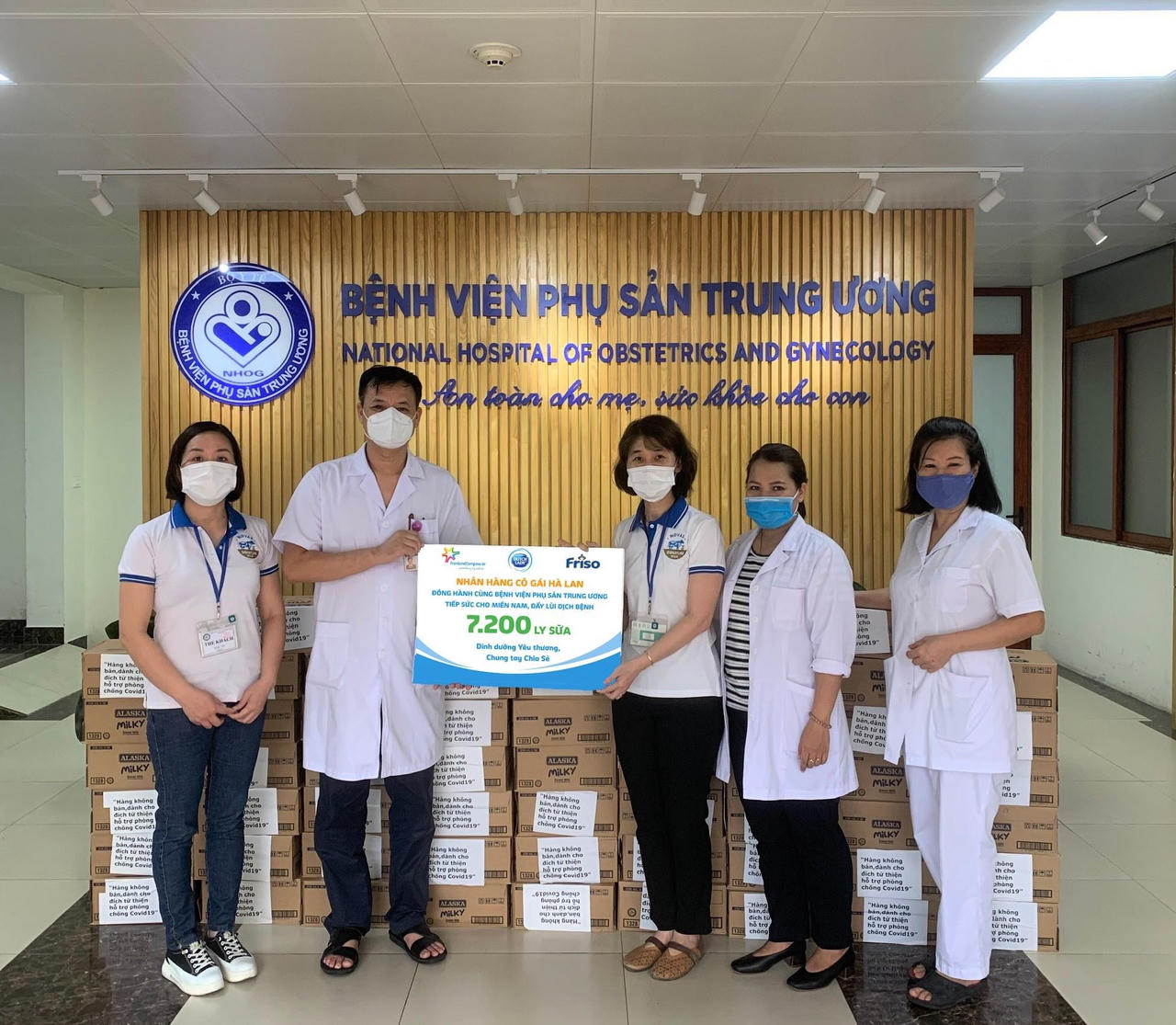 Sữa Cô Gái Hà Lan theo hành trang các y bác sĩ vào miền Nam chống dịch