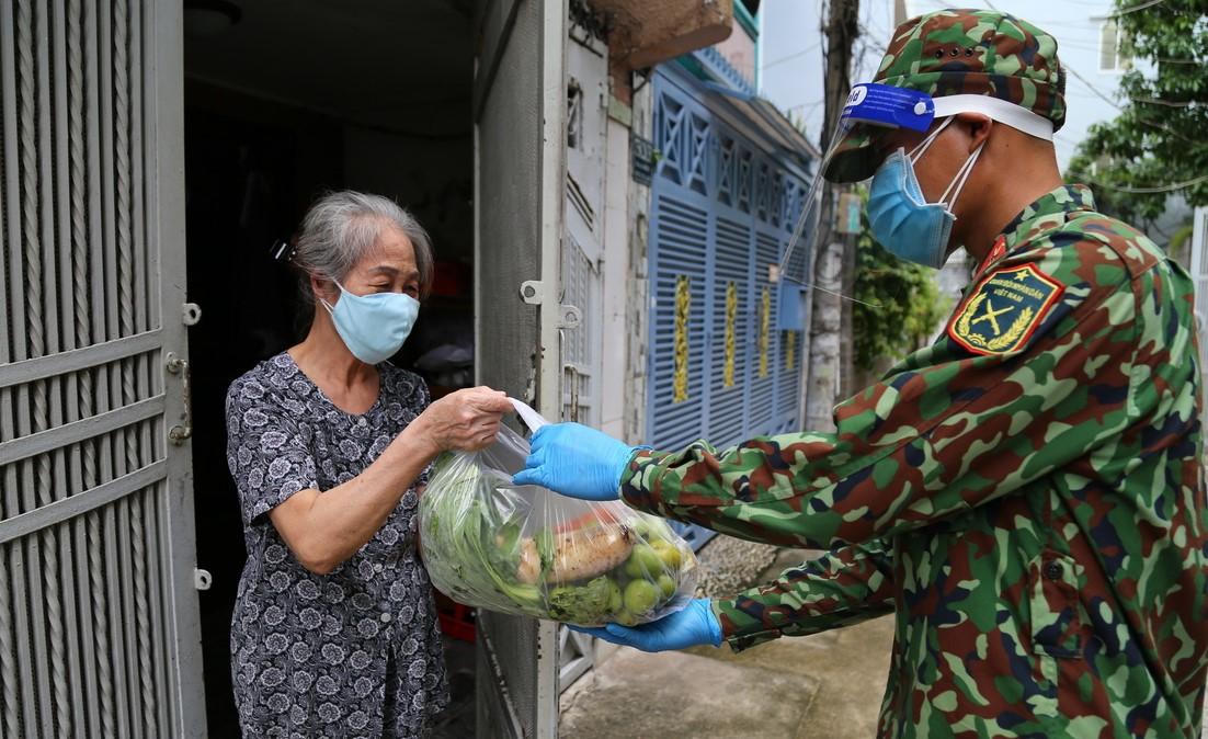 Lập phương án cung ứng, dự phòng thực phẩm cho TP Hồ Chí Minh và Bình Dương