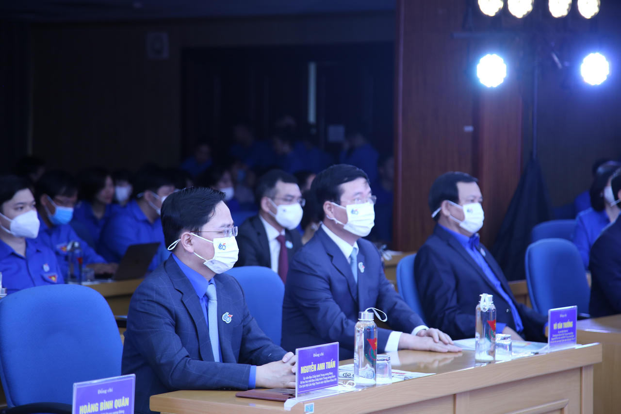 Hành trình 'Tôi yêu Tổ quốc tôi' hỗ trợ 650 trẻ em mồ côi trong đại dịch COVID-19