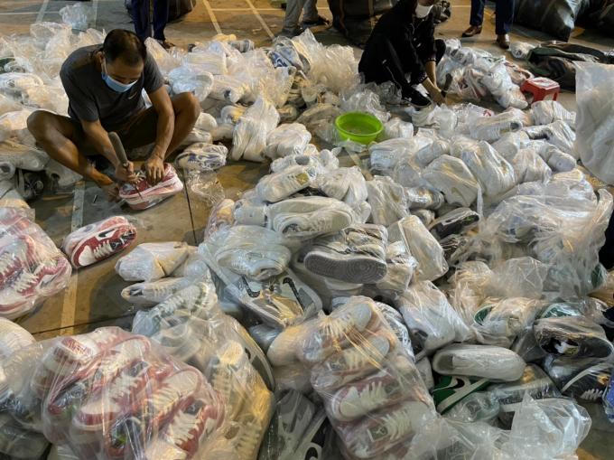 Tiêu hủy hàng nghìn sản phẩm giả mạo thương hiệu nổi tiếng