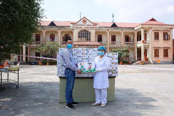 Vinamilk hỗ trợ 45.000 hộp sữa cho hơn 800 trẻ em cách ly