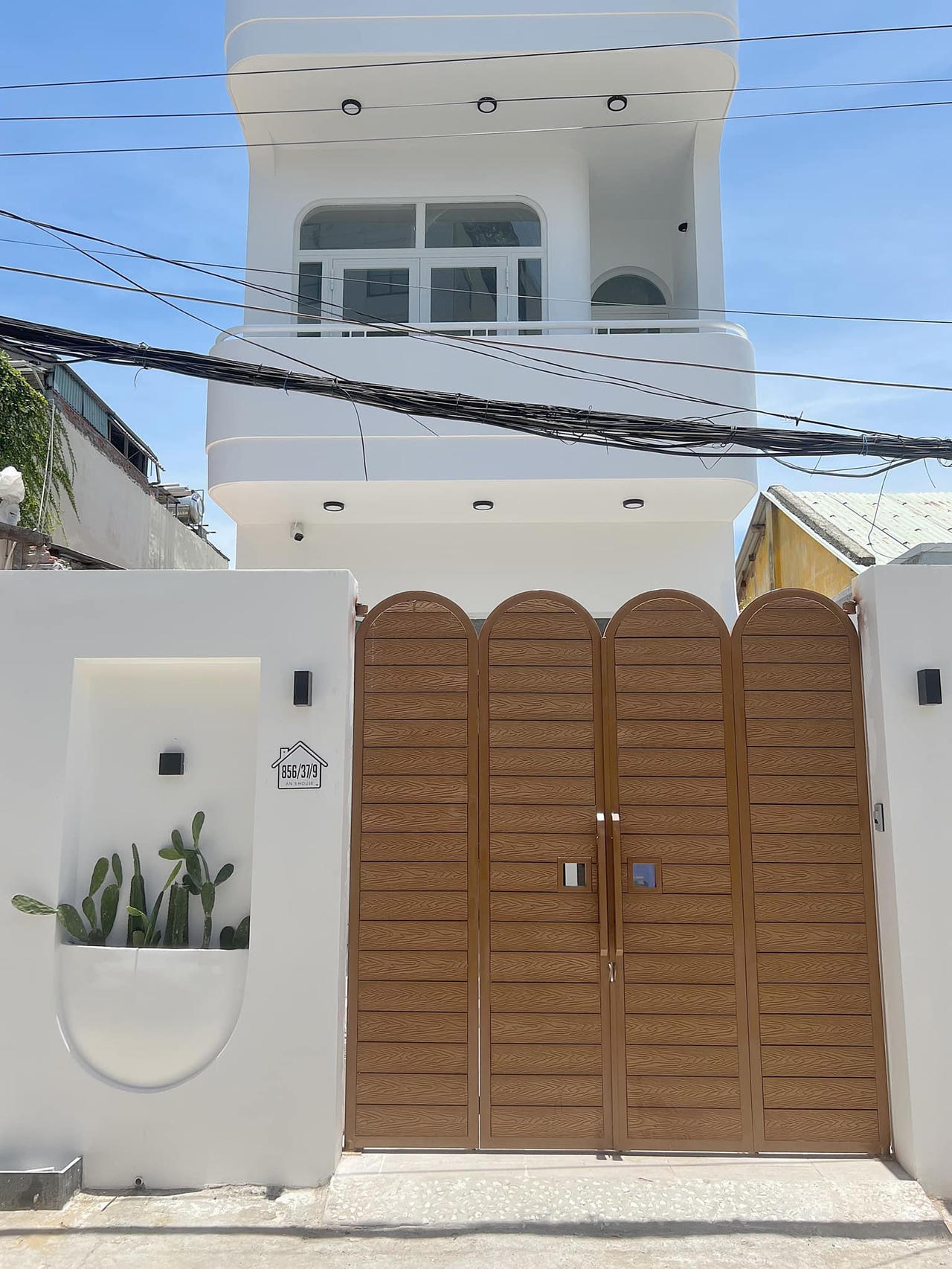 Thất nghiệp, cô gái 9x tự lên ý tưởng thiết kế, xây nhà tặng bố mẹ tuổi xế chiều