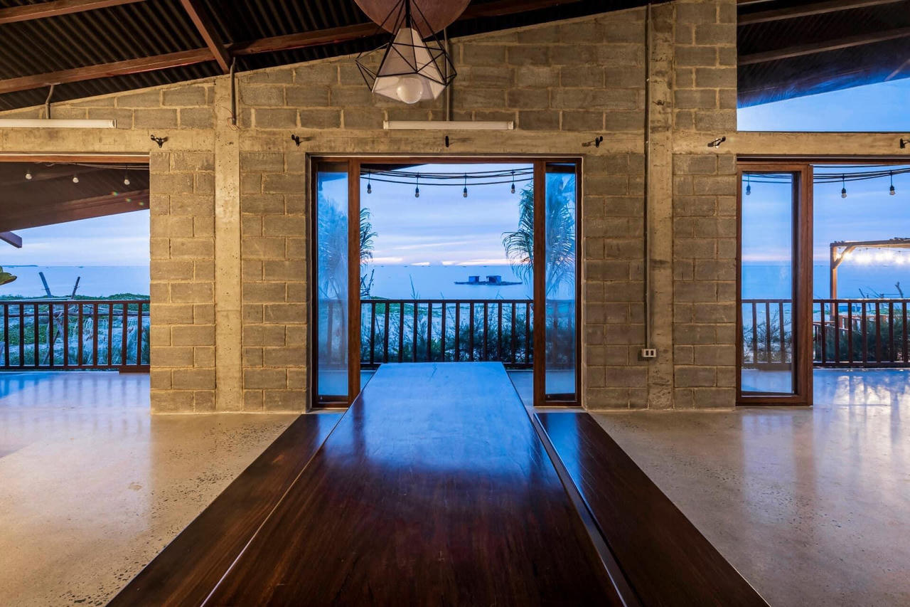 Không gian nhà 1 tầng ở Phan Rang gợi nhớ tuổi thơ của gia chủ xóm chài ven biển