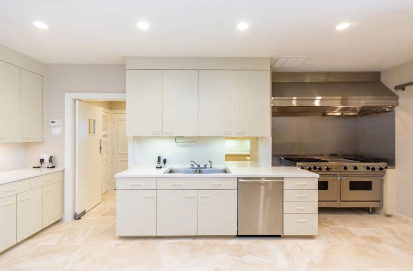 Bên trong biệt thự ven biển của gia đình cựu Tổng thống Donald Trump