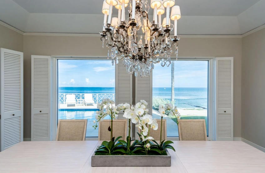 Bên trong biệt thự ven biển của gia đình cựu Tổng thống Donald Trump