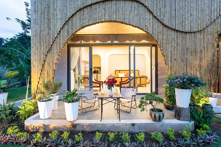 Ngôi nhà đẹp hút hồn, có cả bể bơi mà chi phí xây chưa đến 1 tỷ đồng