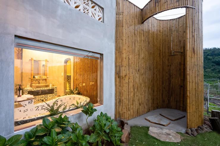 Ngôi nhà đẹp hút hồn, có cả bể bơi mà chi phí xây chưa đến 1 tỷ đồng