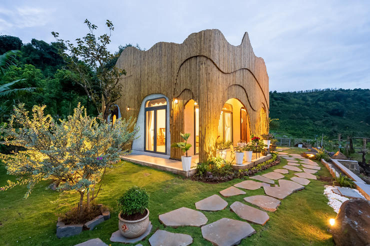 Ngôi nhà đẹp hút hồn, có cả bể bơi mà chi phí xây chưa đến 1 tỷ đồng