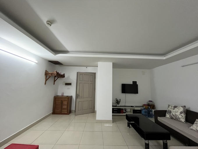 Cô gái bỏ tiền tỷ mua nhà cũ rồi cải tạo thành căn hộ đẹp như mơ ở Hà Nội