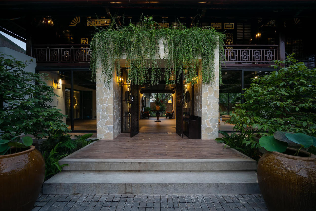 Ngỡ ngàng trước ngôi nhà sàn khi được cải tạo sau 18 năm bị “lãng quên”