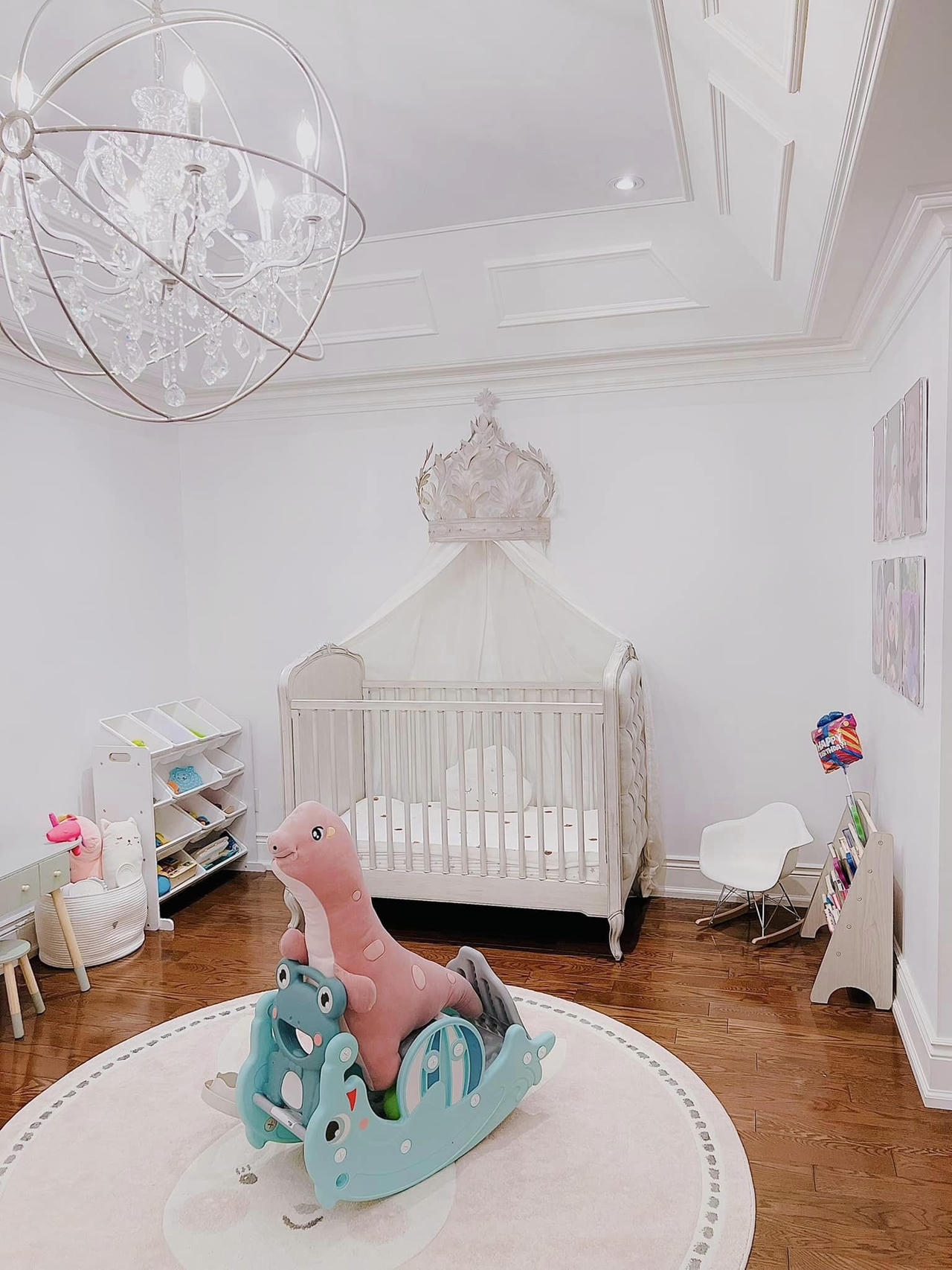 Chiêm ngưỡng ngôi nhà của vợ chồng người Việt tại thành phố đông dân và đắt đỏ bậc nhất Canada