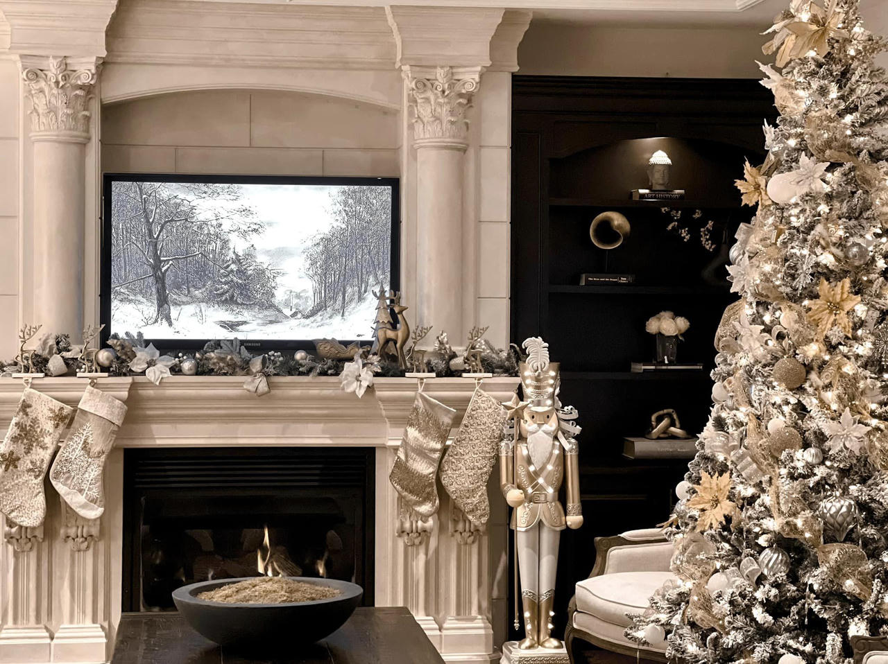 Chiêm ngưỡng ngôi nhà của vợ chồng người Việt tại thành phố đông dân và đắt đỏ bậc nhất Canada