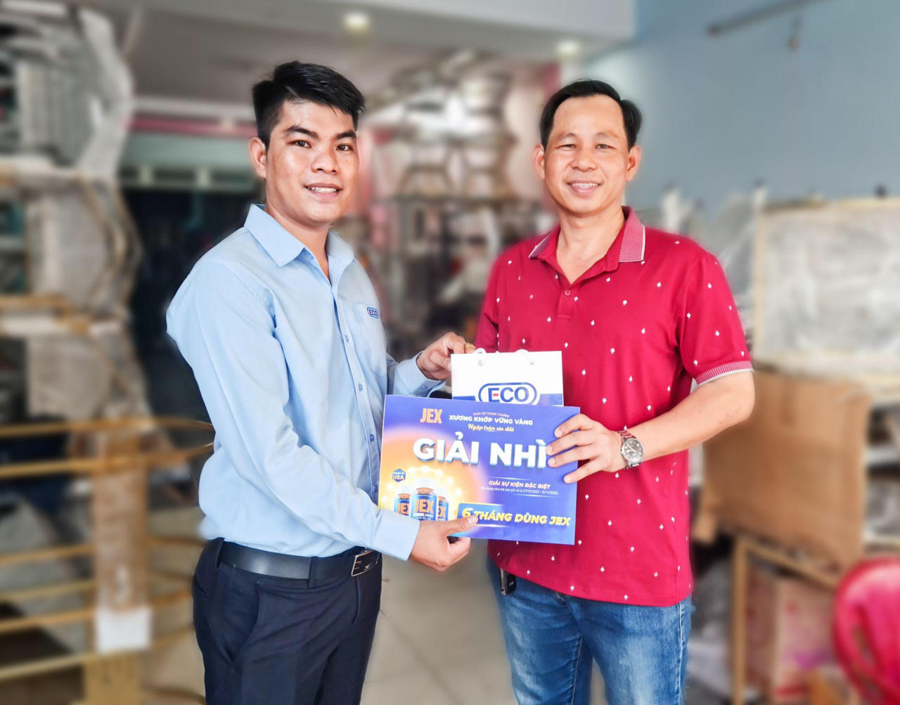 Niềm vui nhân đôi khi vừa hết đau khớp, vừa trúng giải thưởng