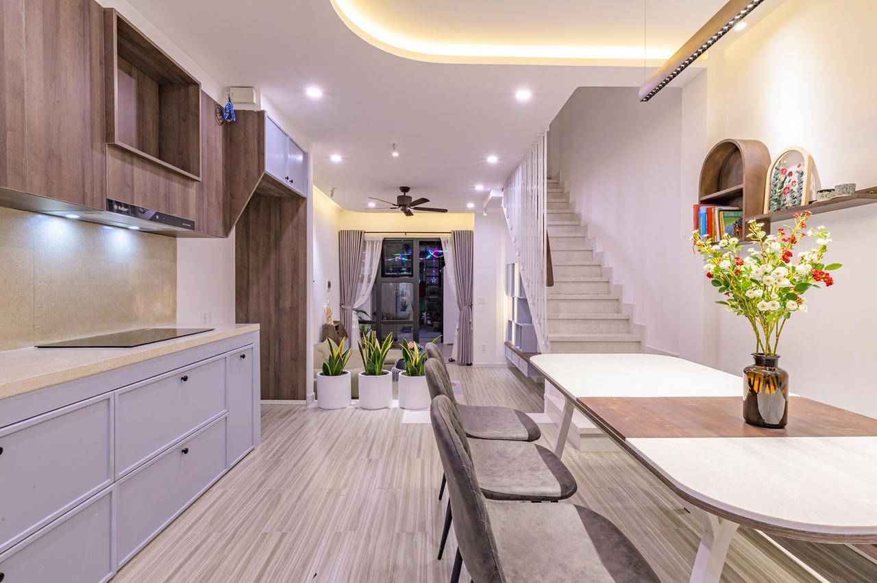 Ngôi nhà nhiều công năng với sân vườn siêu rộng trên tổng diện tích 75m2