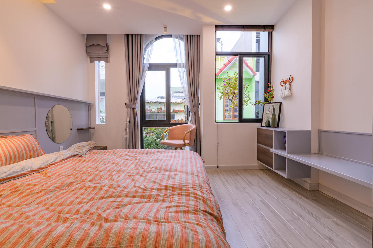 Ngôi nhà nhiều công năng với sân vườn siêu rộng trên tổng diện tích 75m2