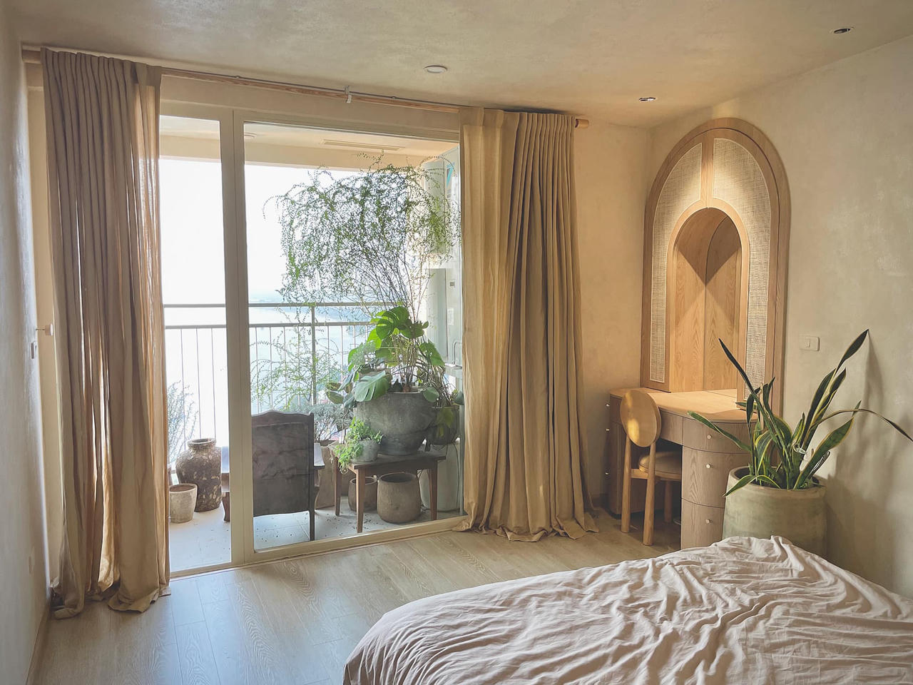 Căn hộ mang phong cách wabisabi mộc mạc, đậm chất thiền tịnh