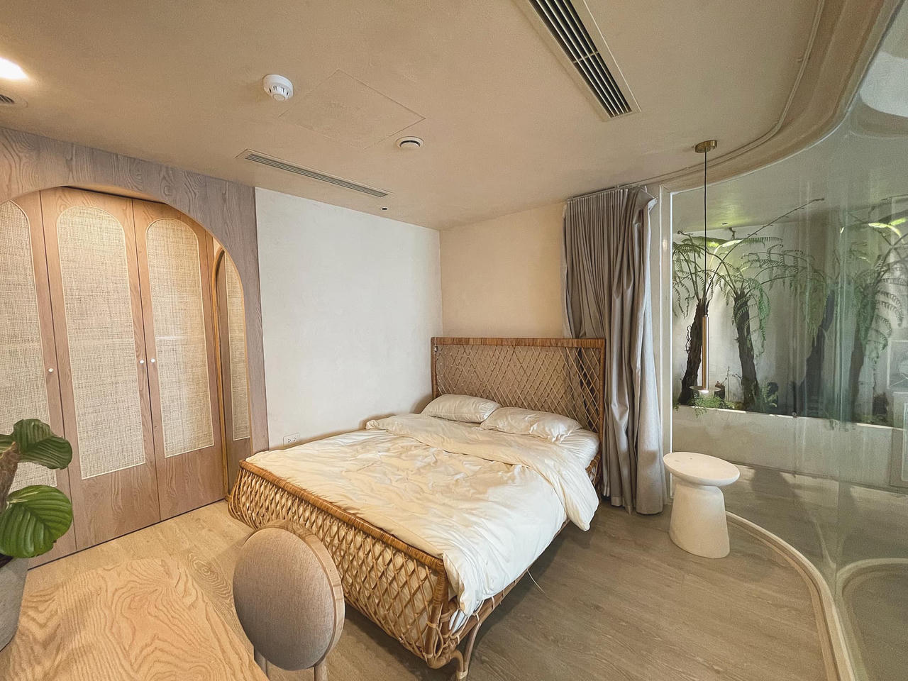 Căn hộ mang phong cách wabisabi mộc mạc, đậm chất thiền tịnh