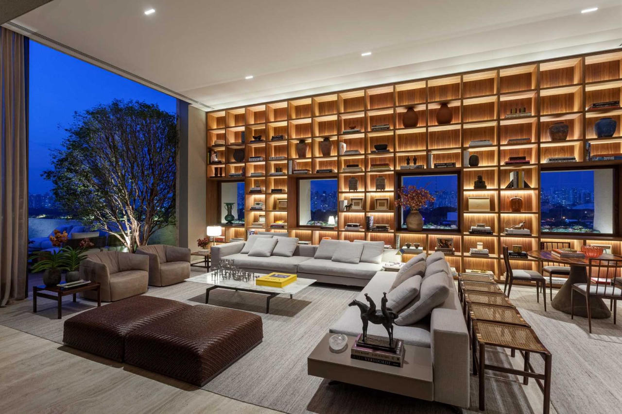 Giá sách treo tường với đèn LED chiếu sáng tạo “nét” cho căn hộ hiện đại