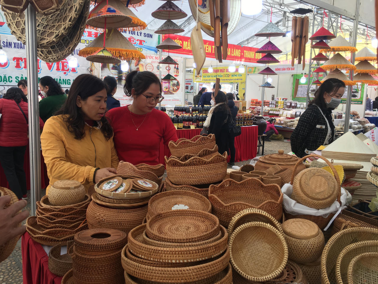 Làm gì để hơn 2000 sản phẩm OCOP đến với đông đảo người tiêu dùng Thủ đô và cả nước?