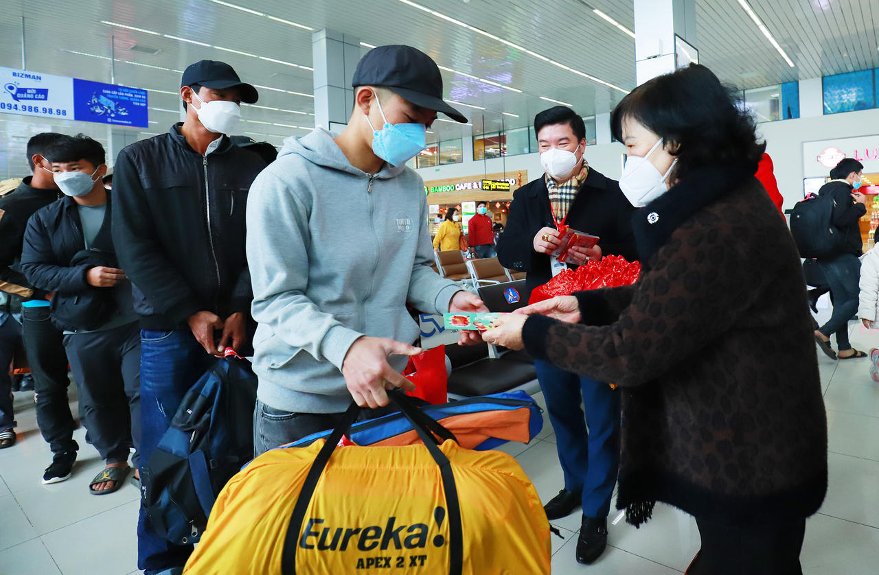 Vietjet tổ chức bay miễn phí đưa người lao động về quê ăn Tết