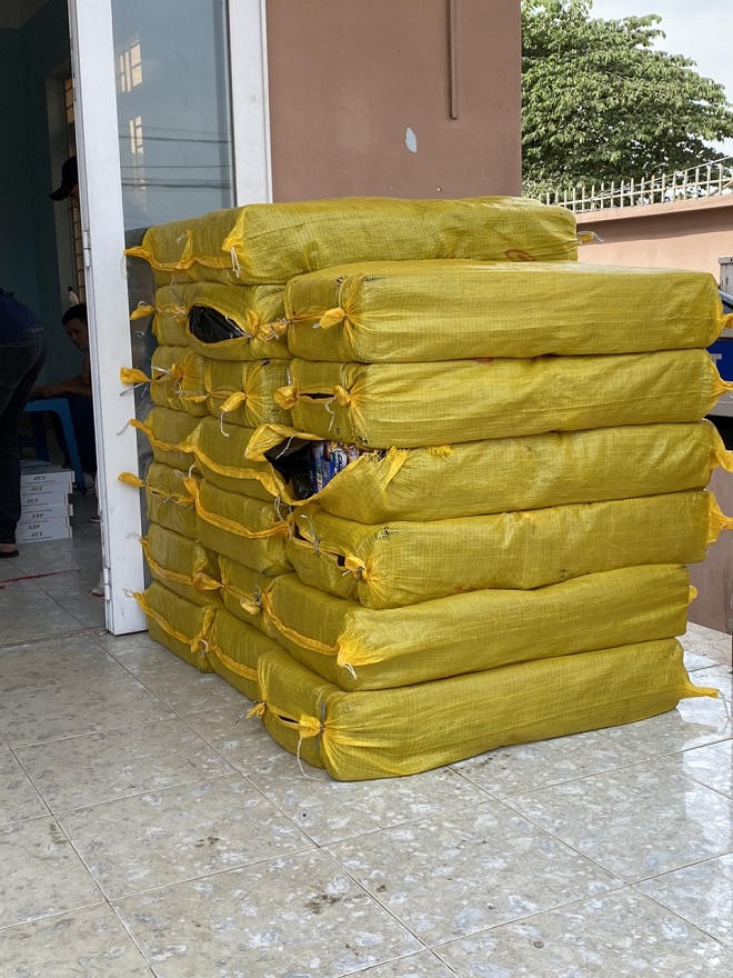 Liên tiếp bắt giữ những lô pháo lậu 'khủng' dịp giáp Tết