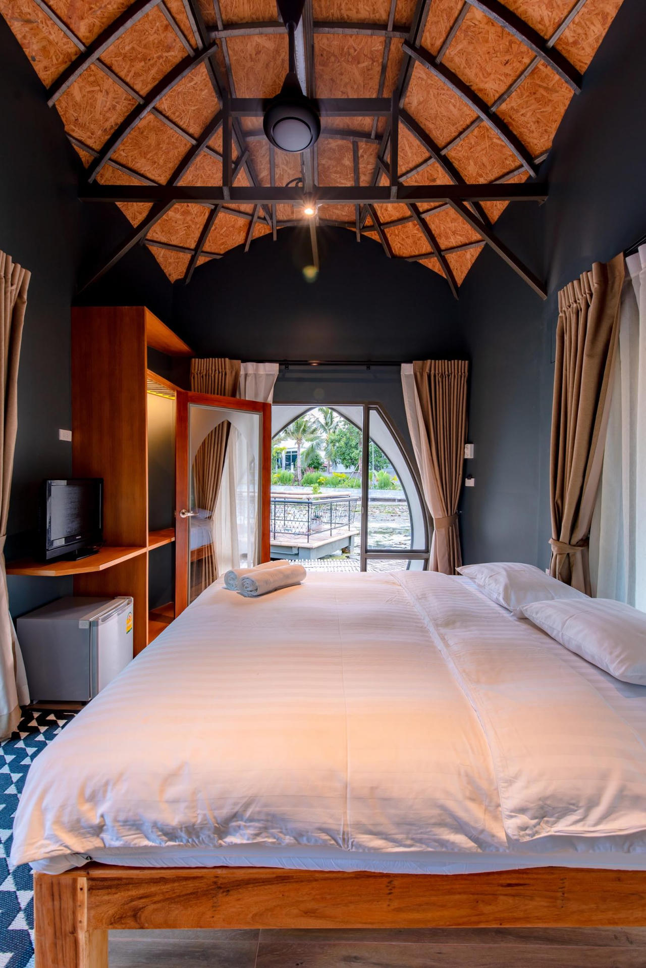 Thiết kế cabin lấy cảm hứng từ rùa là một nét đặc trưng tại Thái Lan