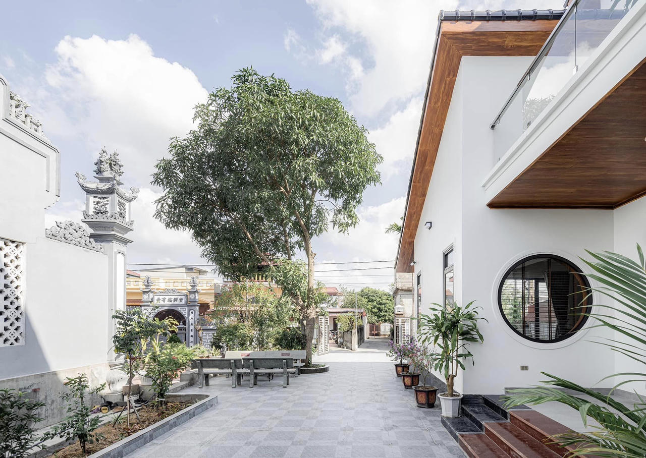 Ngôi nhà mang kiến trúc hiện đại của Nhật Bản và phong cách bình dị của làng quê Việt Nam