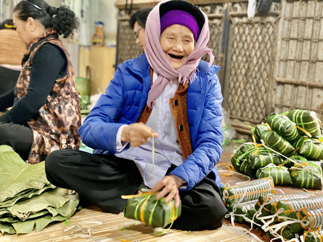 Làng bánh chưng Diệm Xuân “đỏ lửa” ngày cận Tết