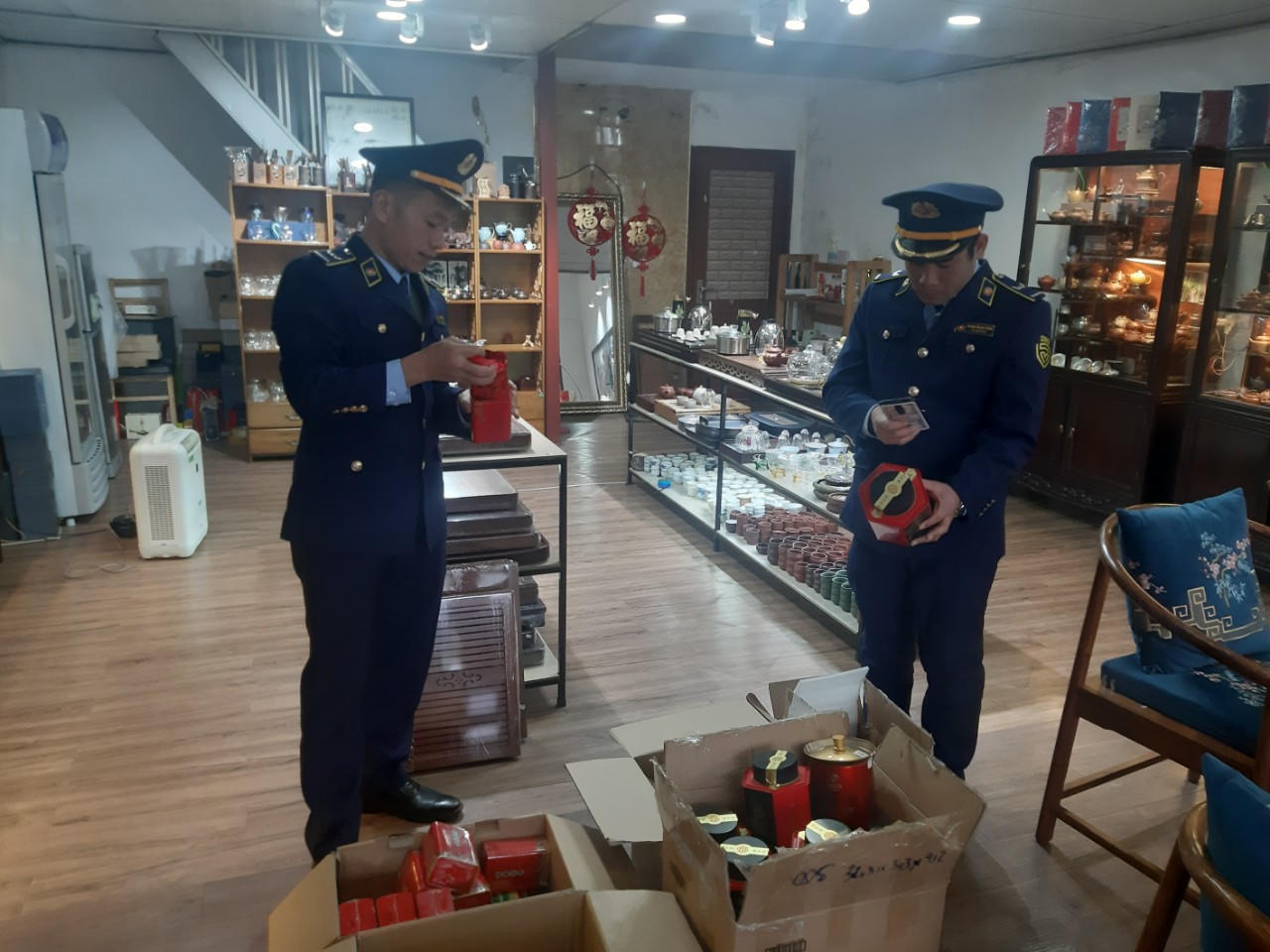 Liên tiếp phát hiện các hộ kinh doanh Trà nhập lậu