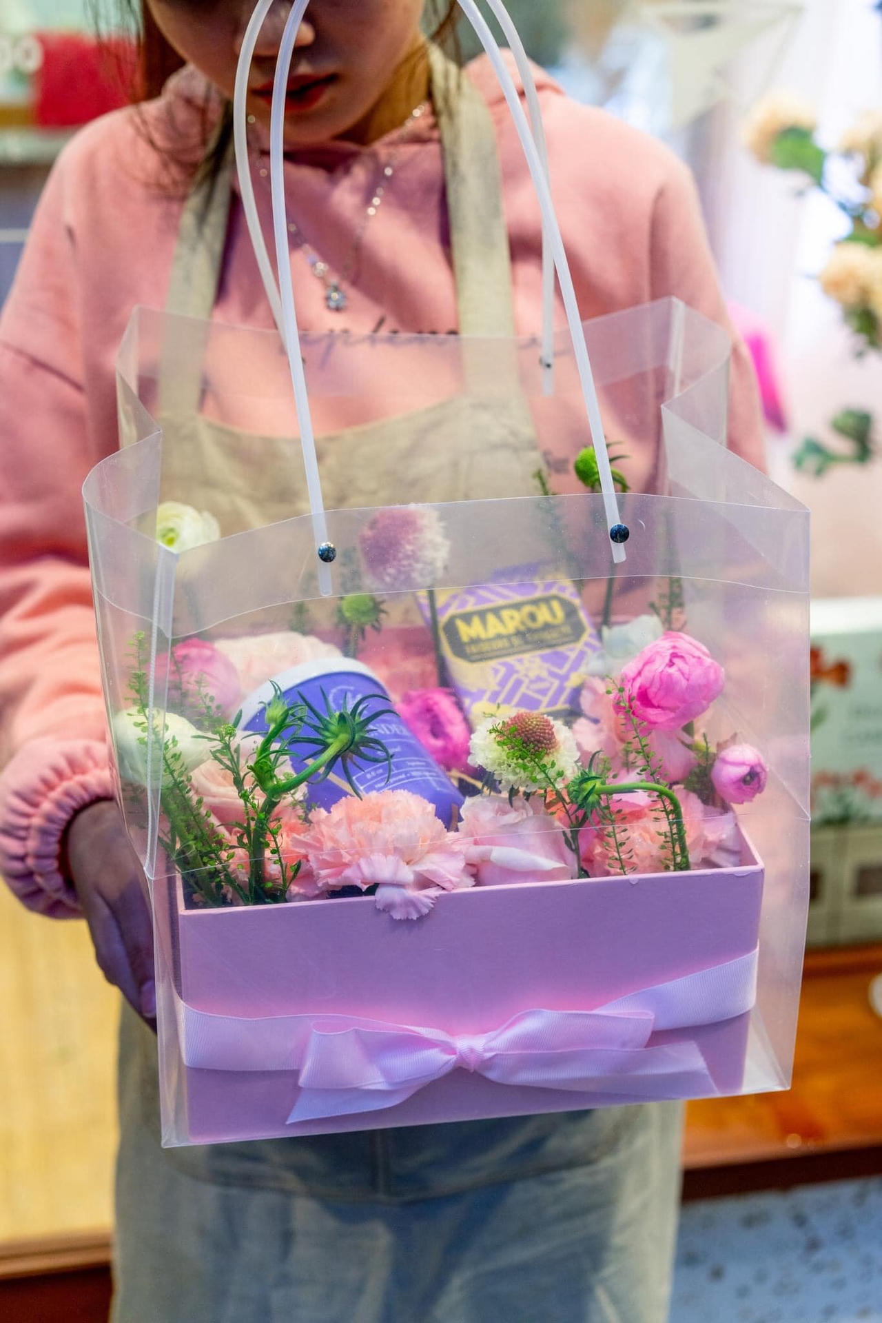 Những món quà Valentine độc lạ khiến chị em thích mê