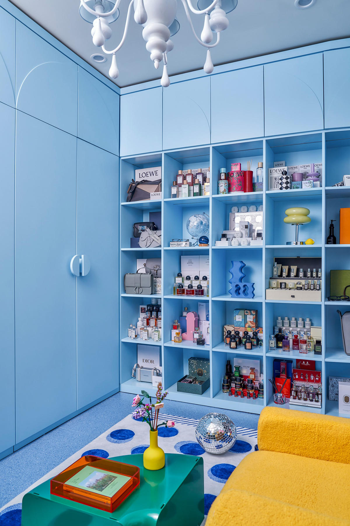 Căn hộ nhiều sắc màu của chàng trai độc thân