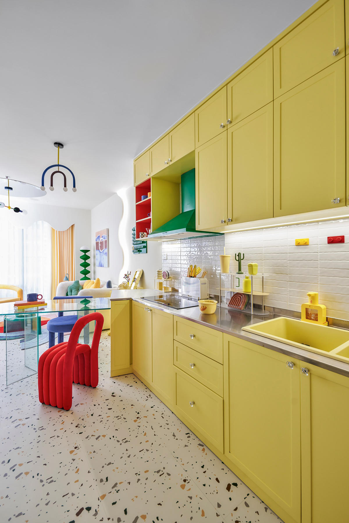 Căn hộ nhiều sắc màu của chàng trai độc thân