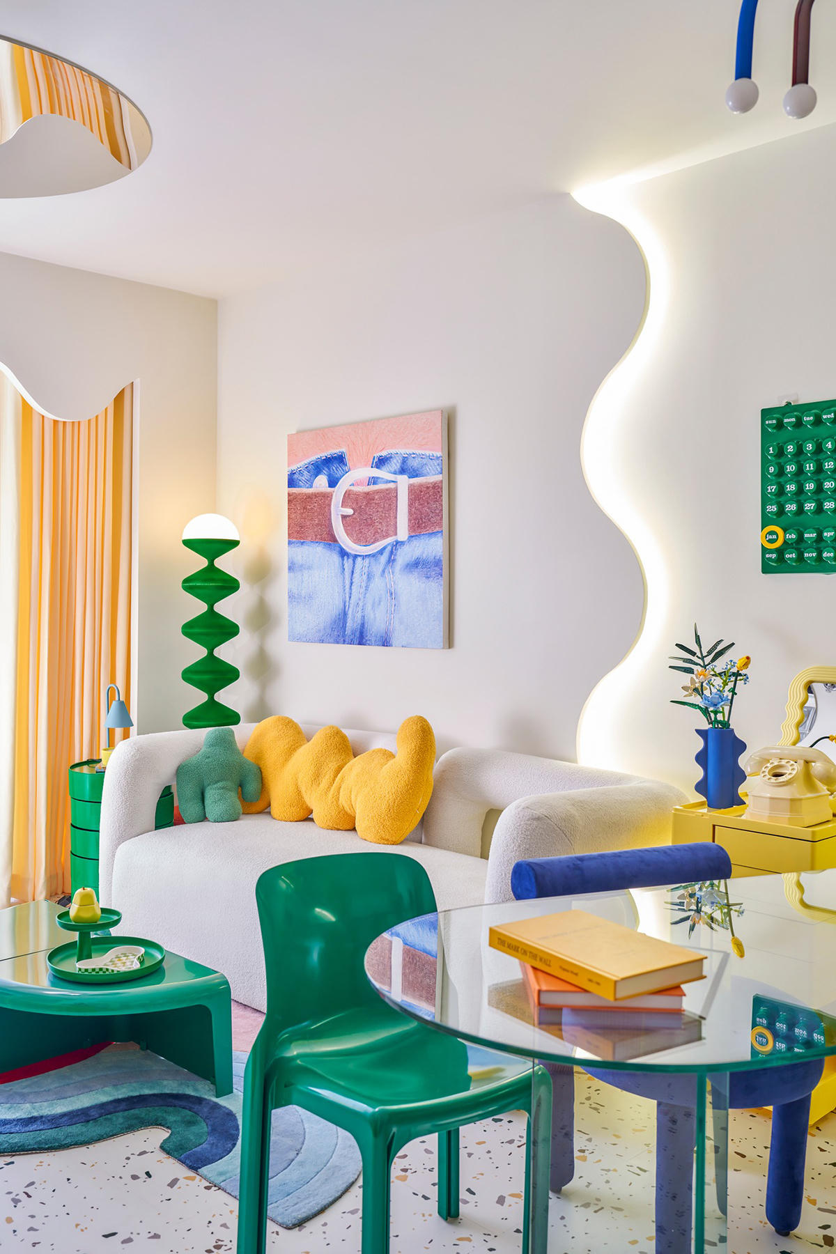 Căn hộ nhiều sắc màu của chàng trai độc thân